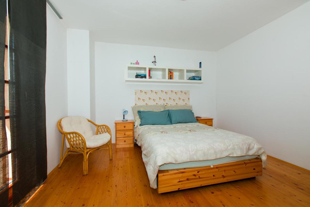 בובק Thirsty River Apartments מראה חיצוני תמונה