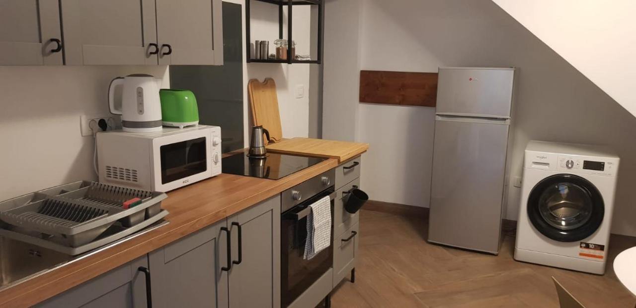 בובק Thirsty River Apartments מראה חיצוני תמונה